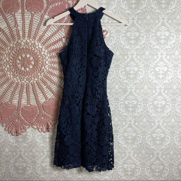 5/$30 Lulu’s Love Poem Lace Mini Halter address Navy XS - Picture 2 of 6